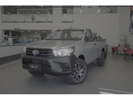TOYOTA HILUX 2.8 D-4D TURBO DIESEL CS 4X4 MANUAL